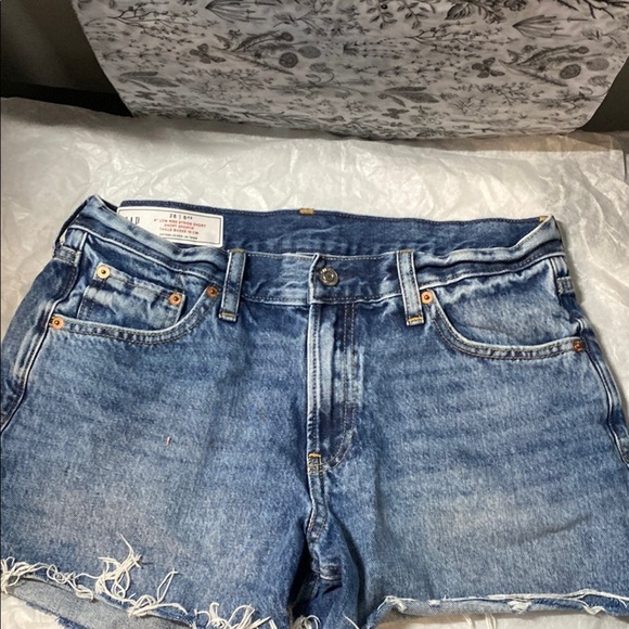 💚 GAP Light Blue Denim Shorts - low rise stride short 28 /6 - Picture 1 of 8